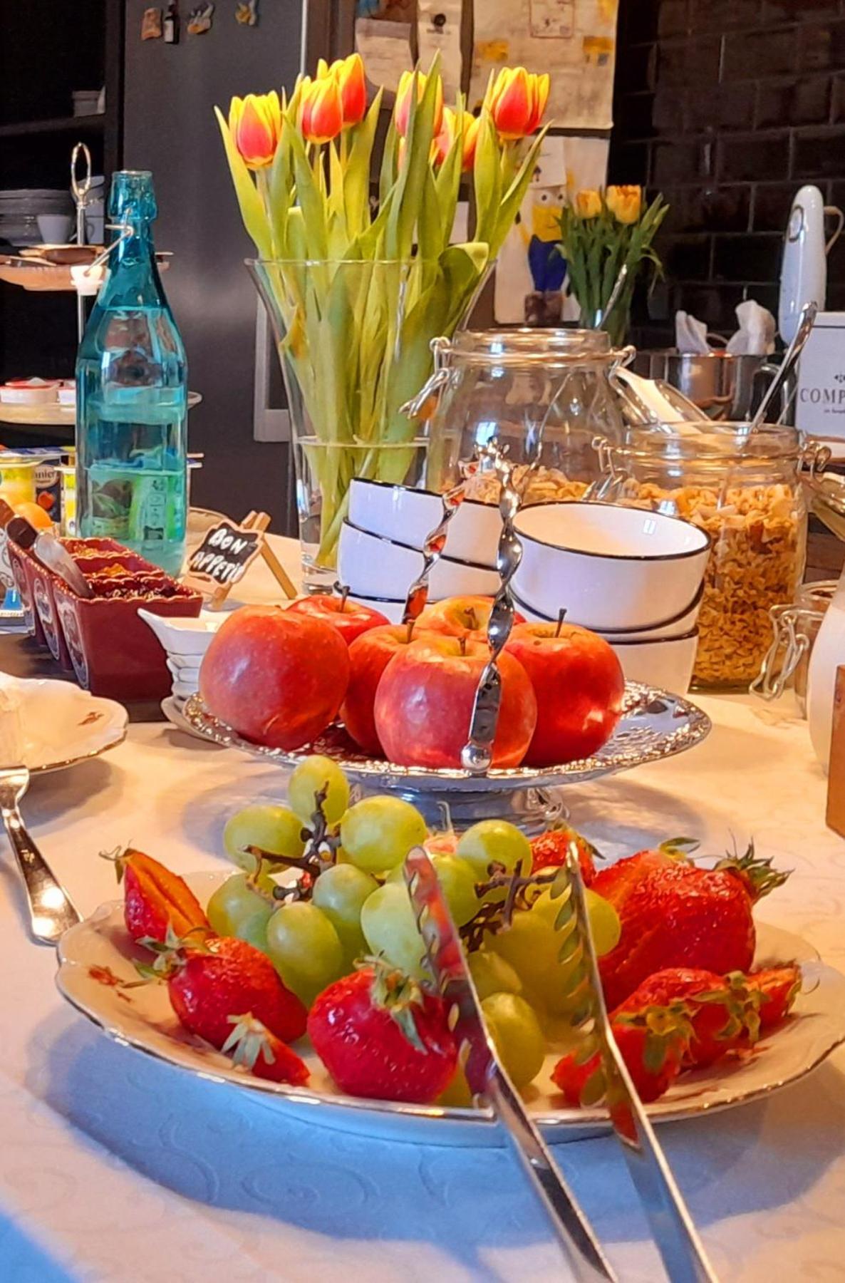 La Galuche Bed & Breakfast Angliers  Eksteriør bilde